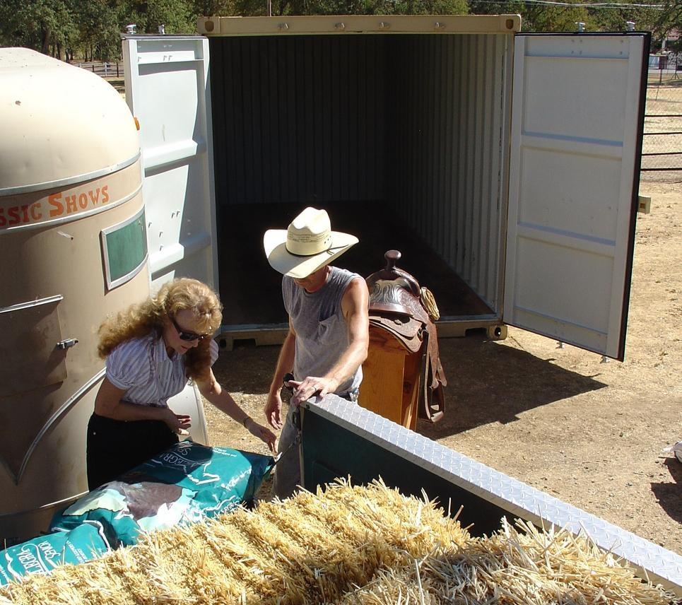 Armadillo Mobile Storage, Portable tack room