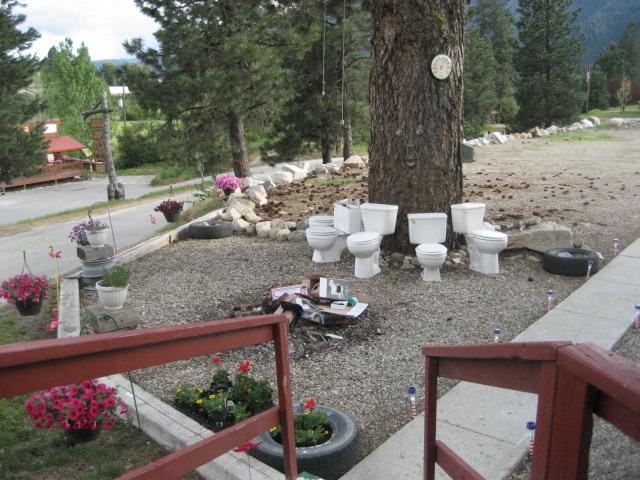 Great place to hang out around the fire pit and watch all the activity in downtown Crouch, Idaho