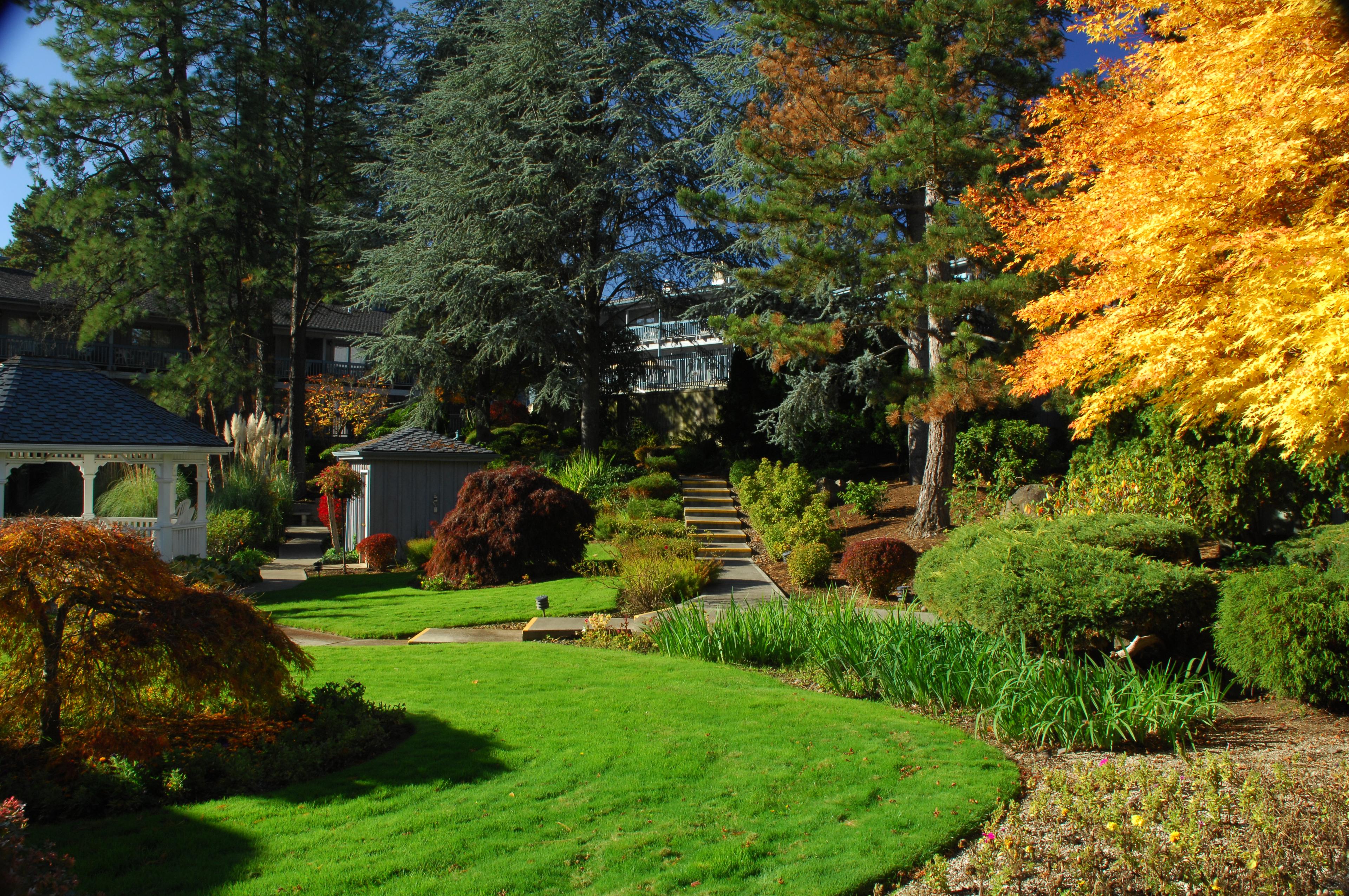 Shilo Inns Beaverton Hotel Exterior