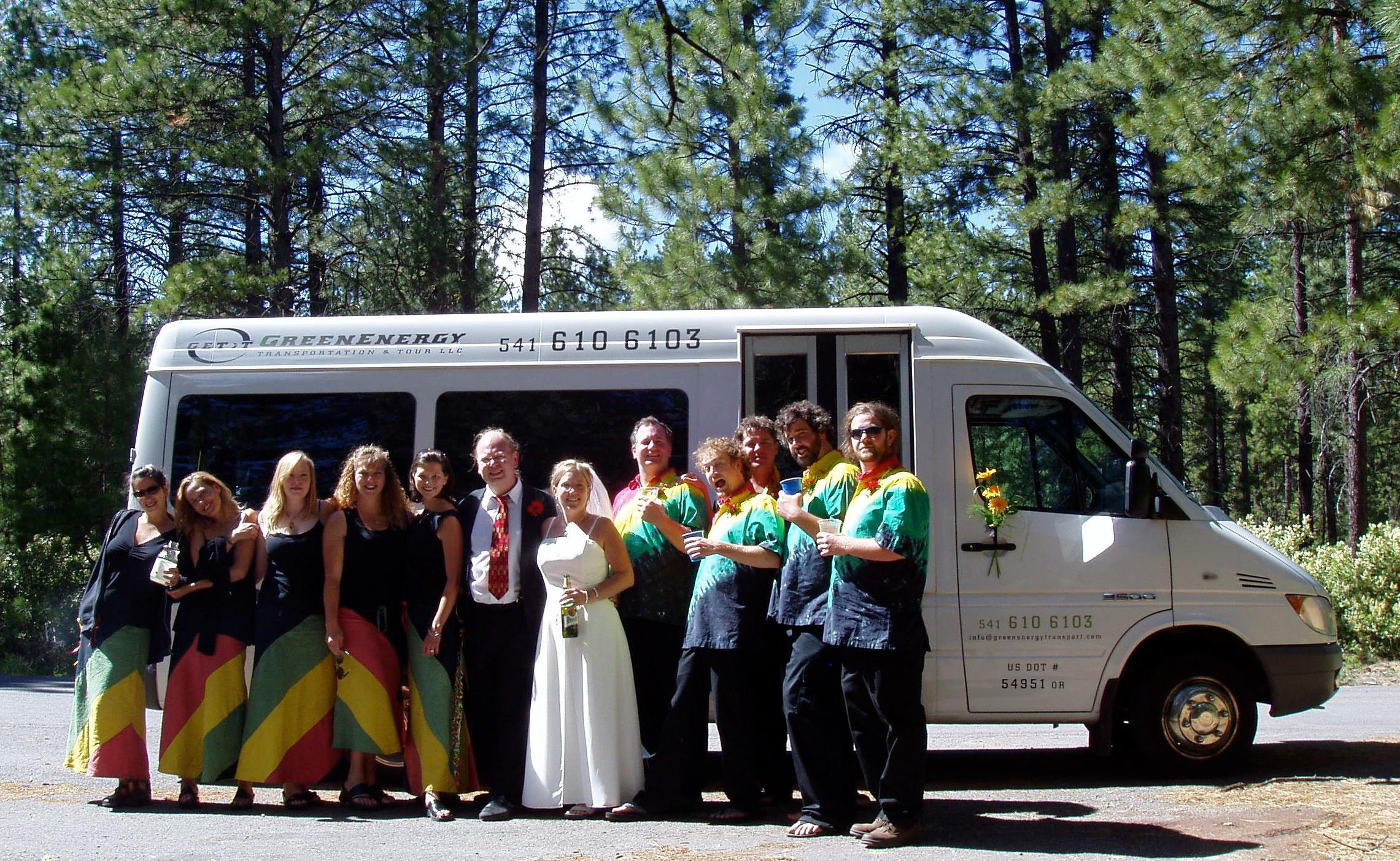 Bend Oregon wedding shuttle services