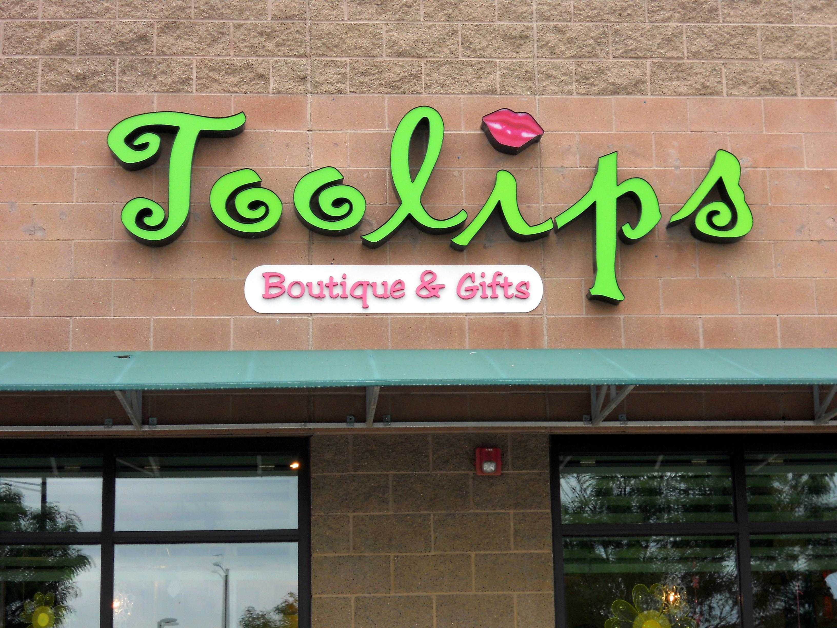 Toolips Boutique & Gifts