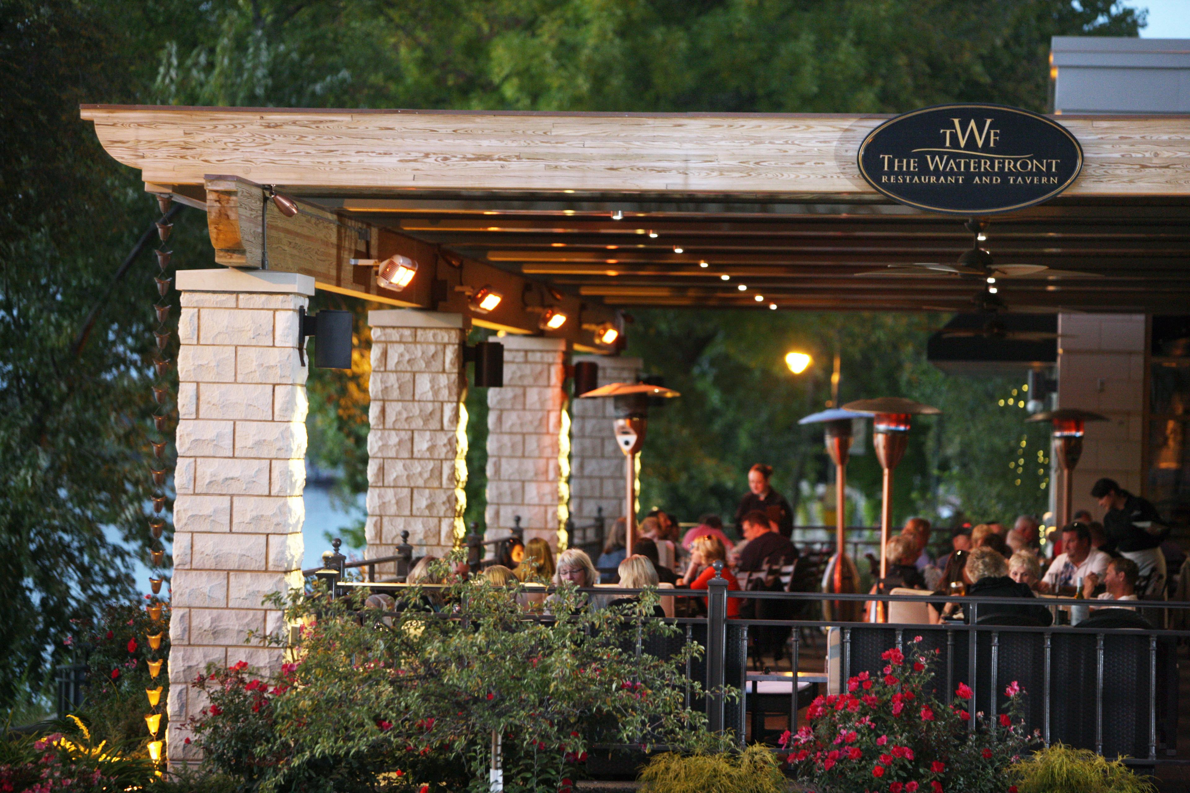 Outdoor patio seating on the Mississippi River