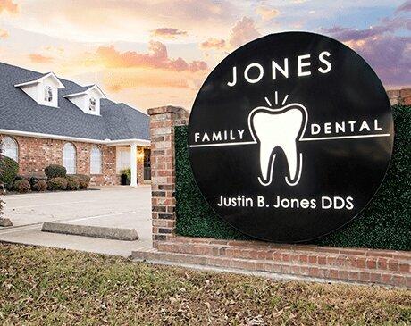 Jones Family Dental: Justin Jones, DDS