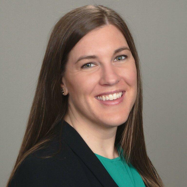 Amanda Schreeg - Edward Jones-Financial Advisor