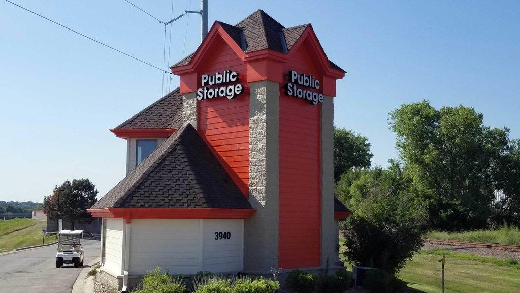 Public Storage