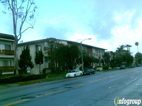 Sun Dial Sawtelle Apartments