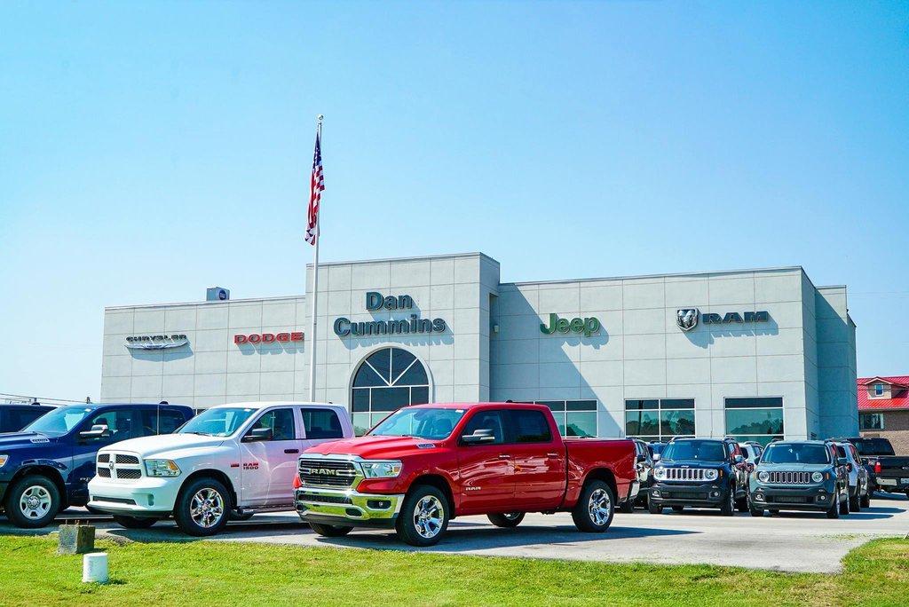 Dan Cummins Chrysler Dodge Jeep RAM of Paris