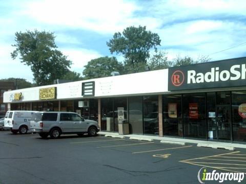 New Berwyn Plaza Currency Exchange