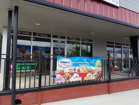 The Tin Roof Country Store and Creamery