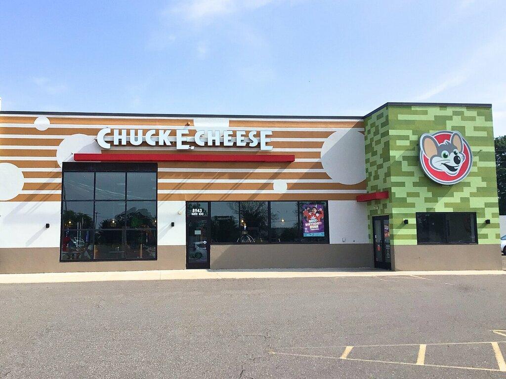 Chuck E Cheese's