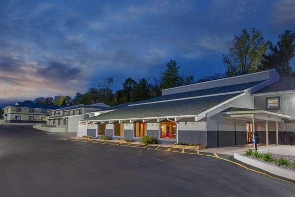 Days Inn & Suites By Wyndham Wisconsin Dells