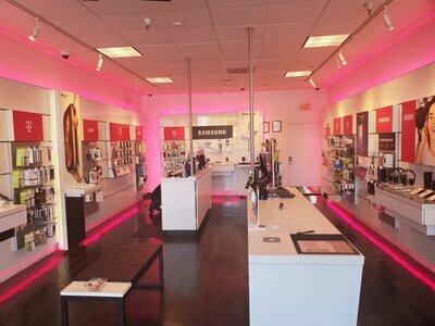 Metro by T-Mobile Authorized Retailer