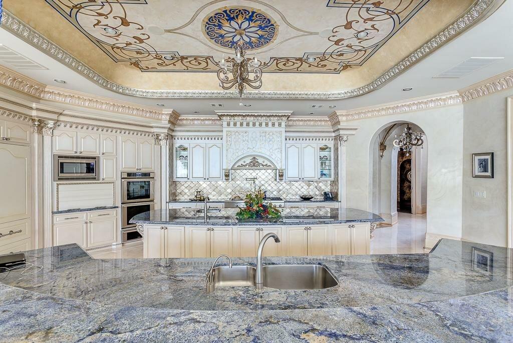 Kitchen and Bath Decor