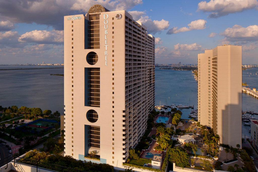 Doubletree By Hilton Grand Hotel Biscayne Bay