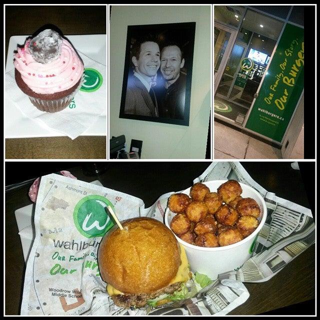 Wahlburgers