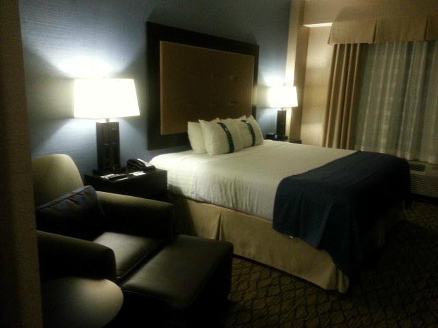 Holiday Inn Detroit Metro Airport