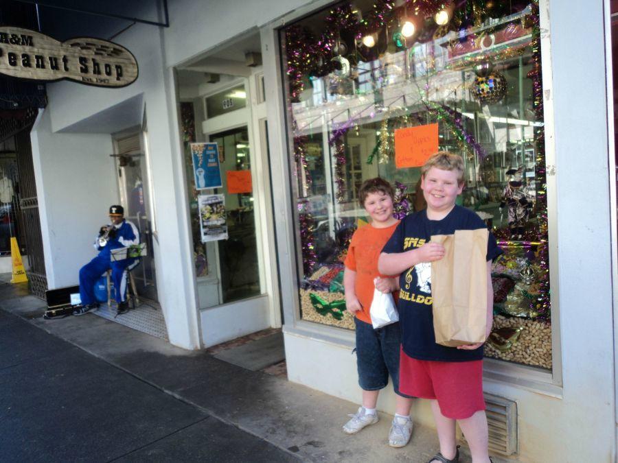 A & M Peanut Shop