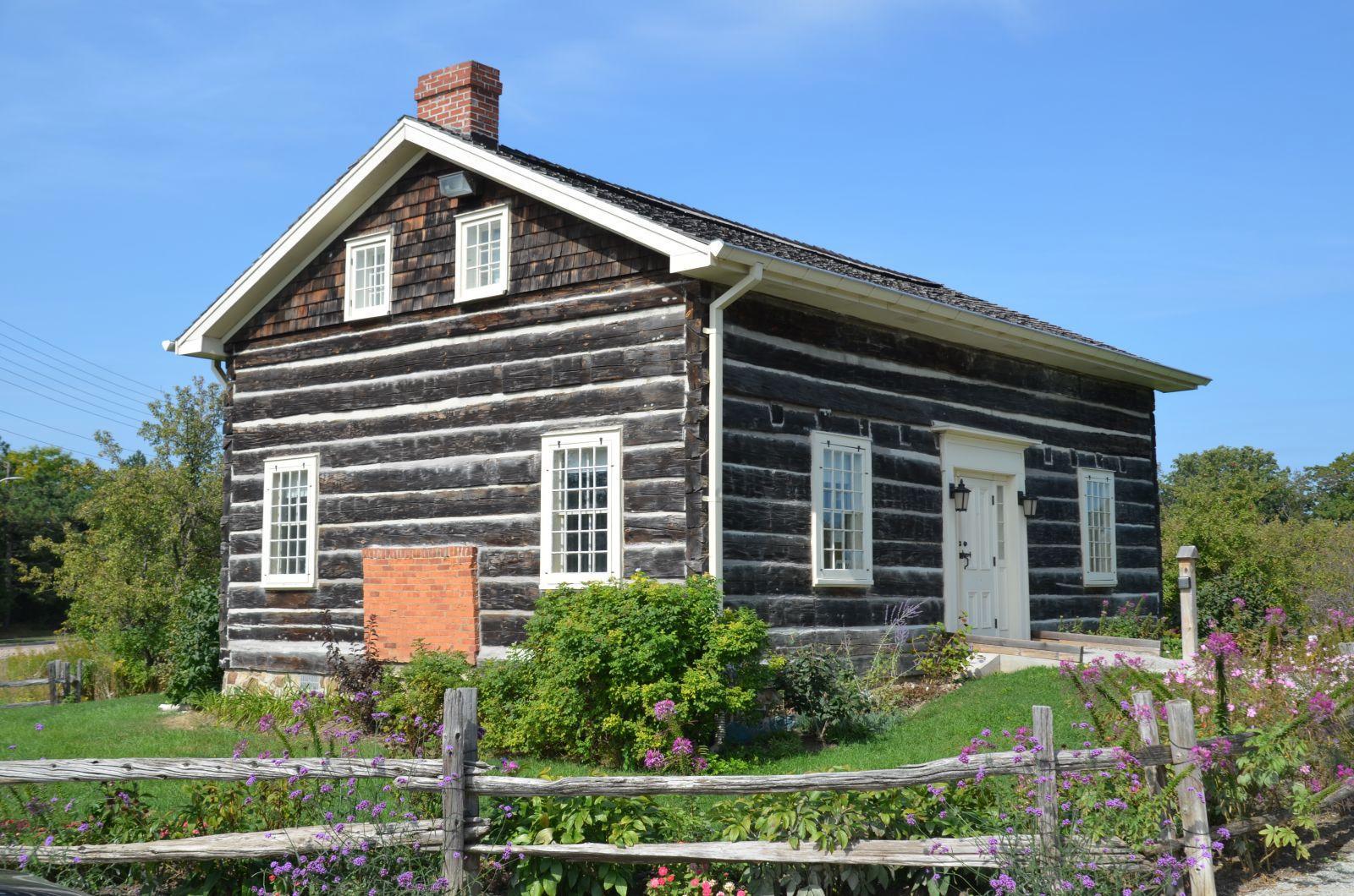 Leslie Log House