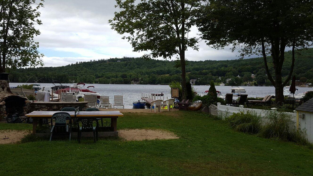 Lake Shore Motel & Cottages