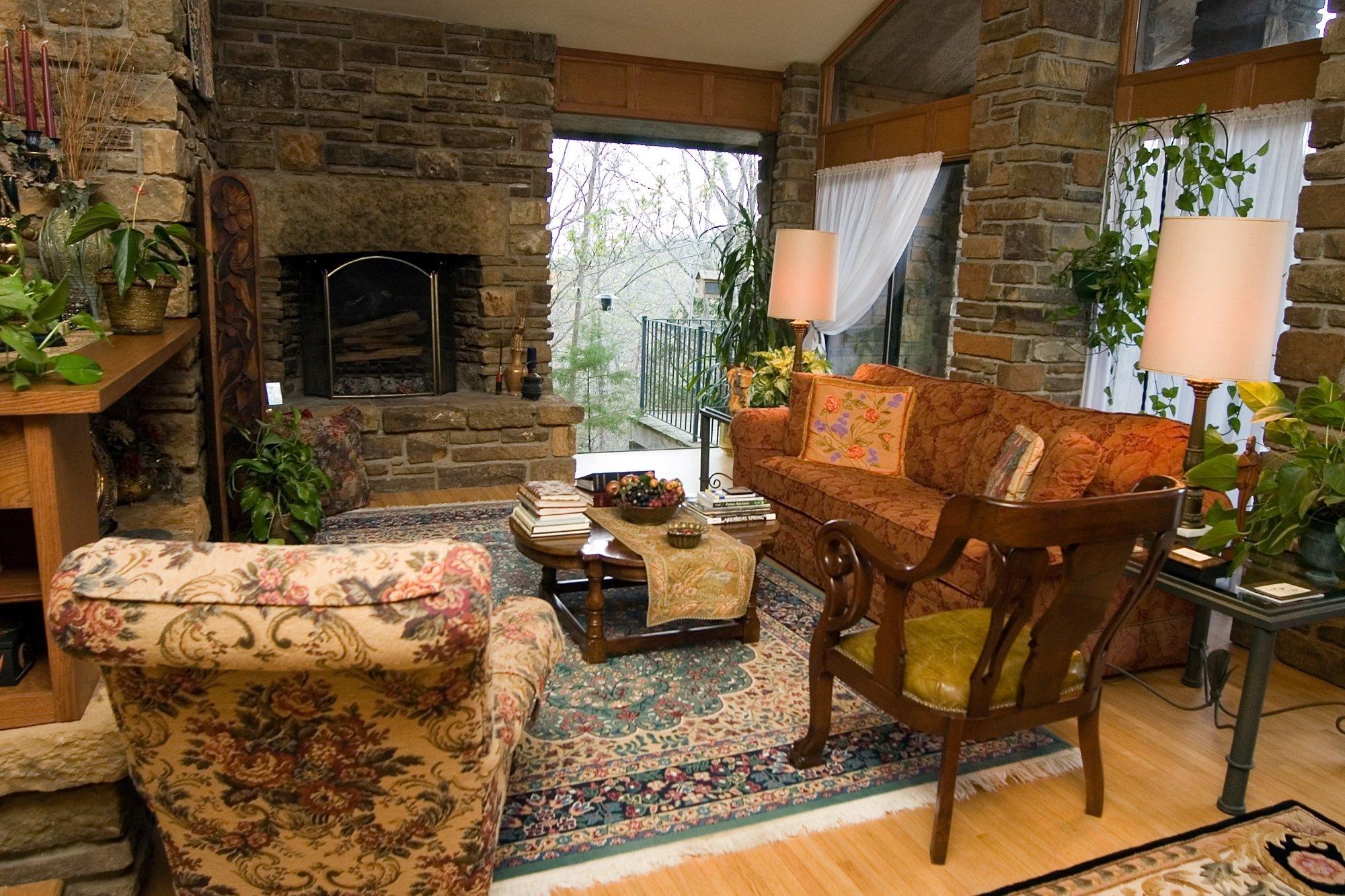 Azalea Falls Lodge, Cabin & Beauty Lodge B&B