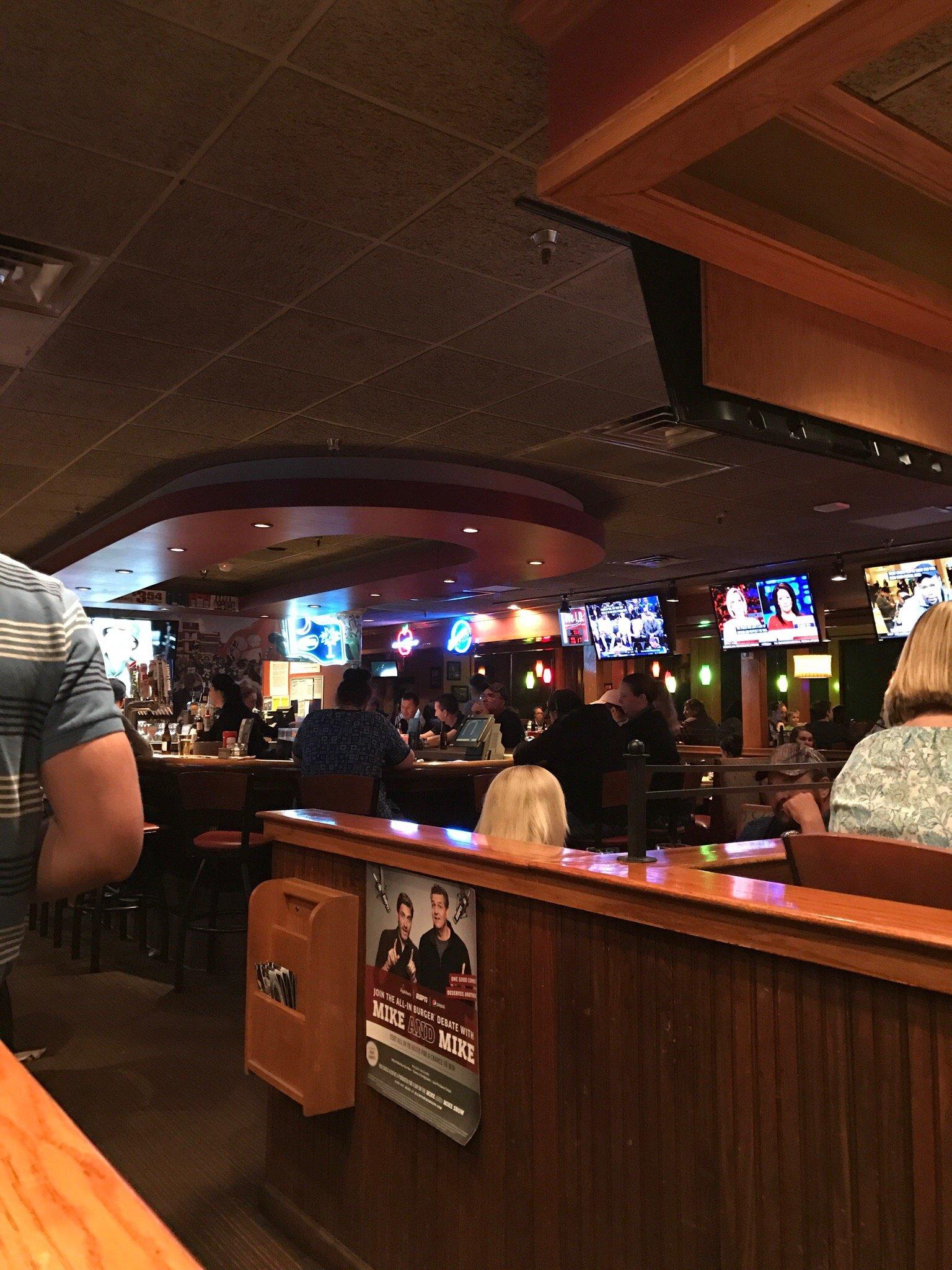 Applebee's Grill + Bar