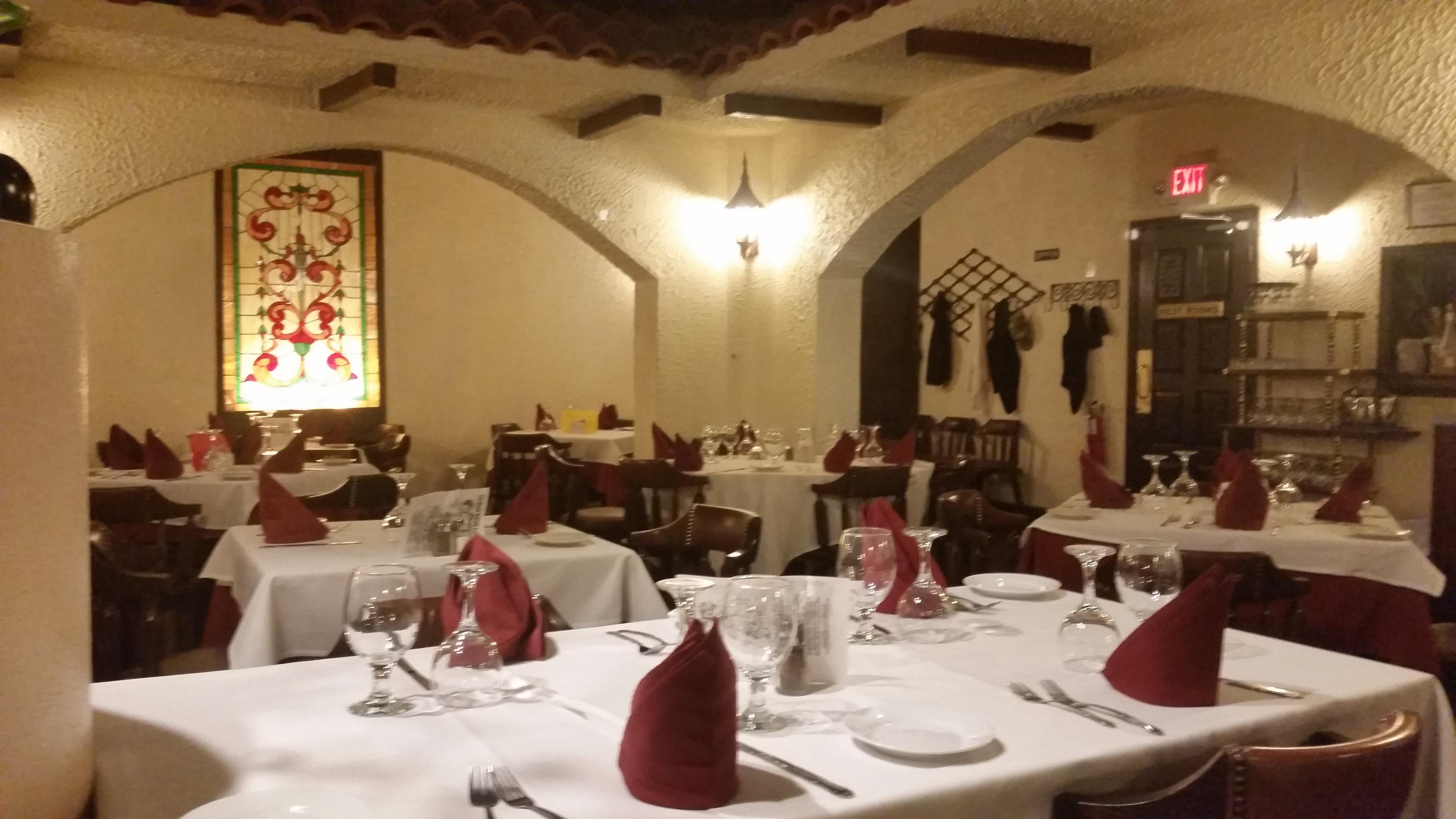 Portuguese Manor Restaurant & Lounge