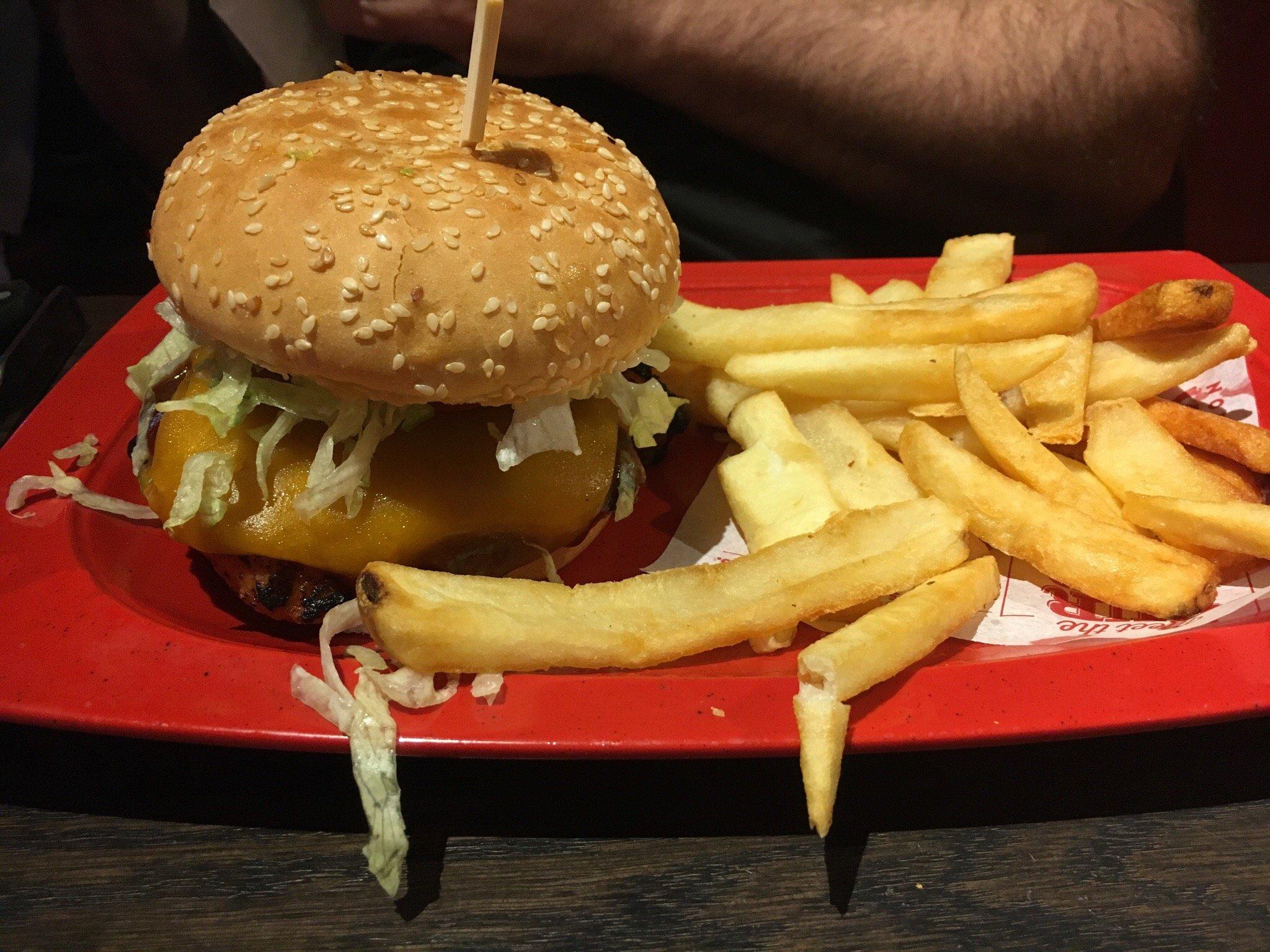 Red Robin Gourmet Burgers and Brews