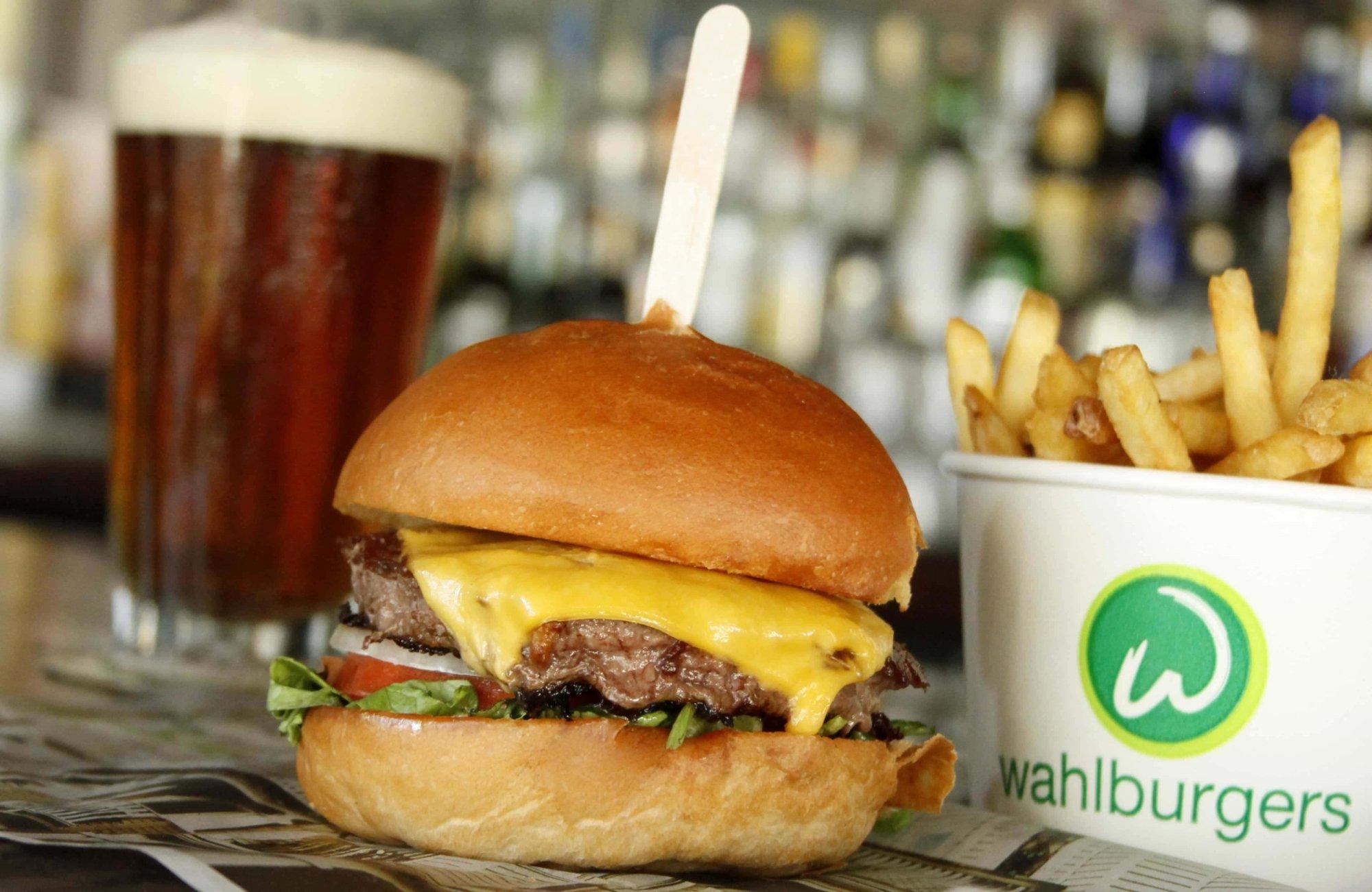 Wahlburgers