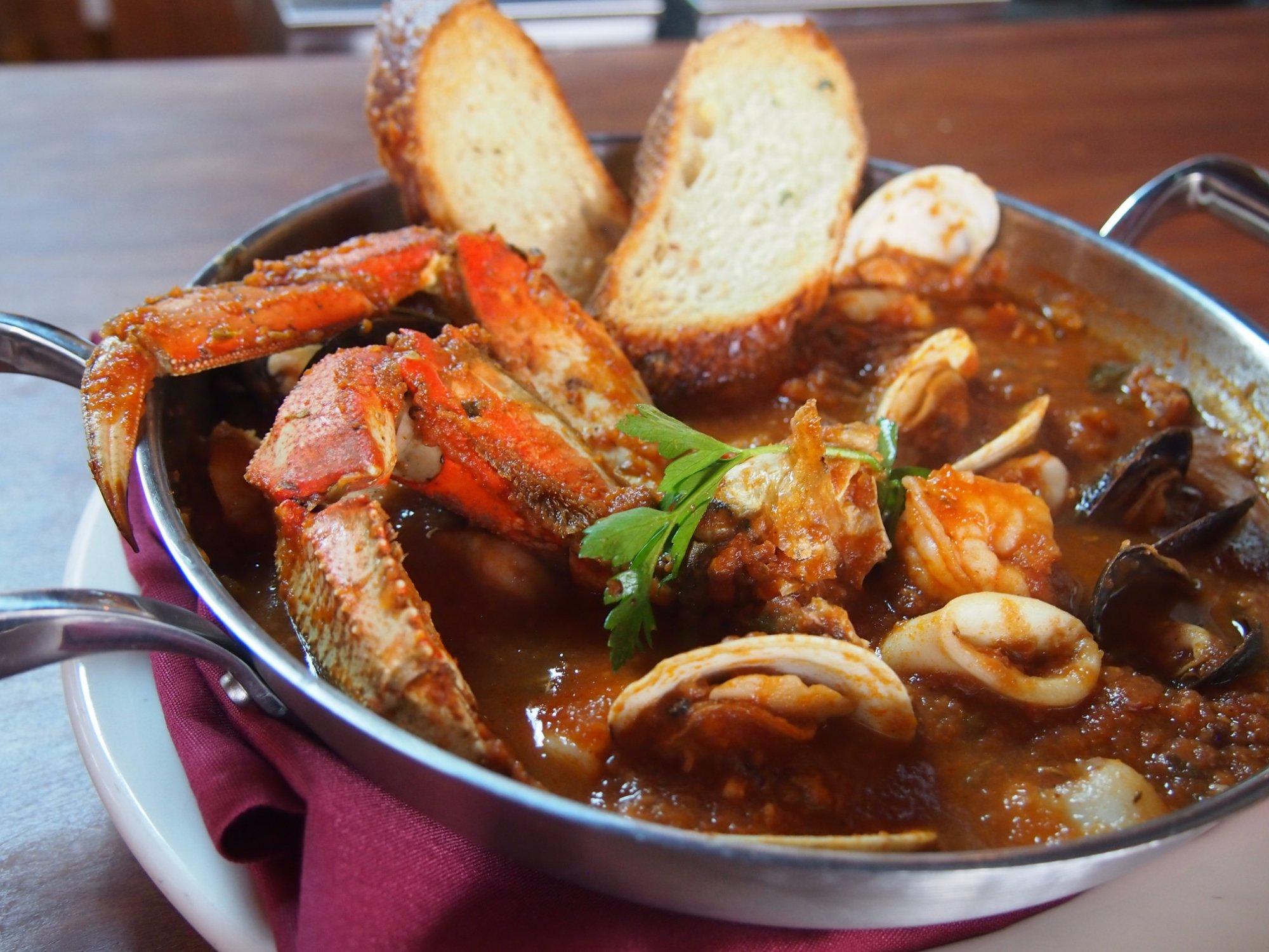 Cioppino's