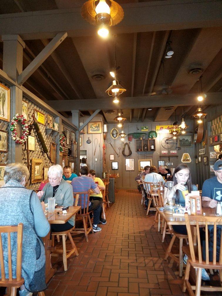 Cracker Barrel Old Country Store