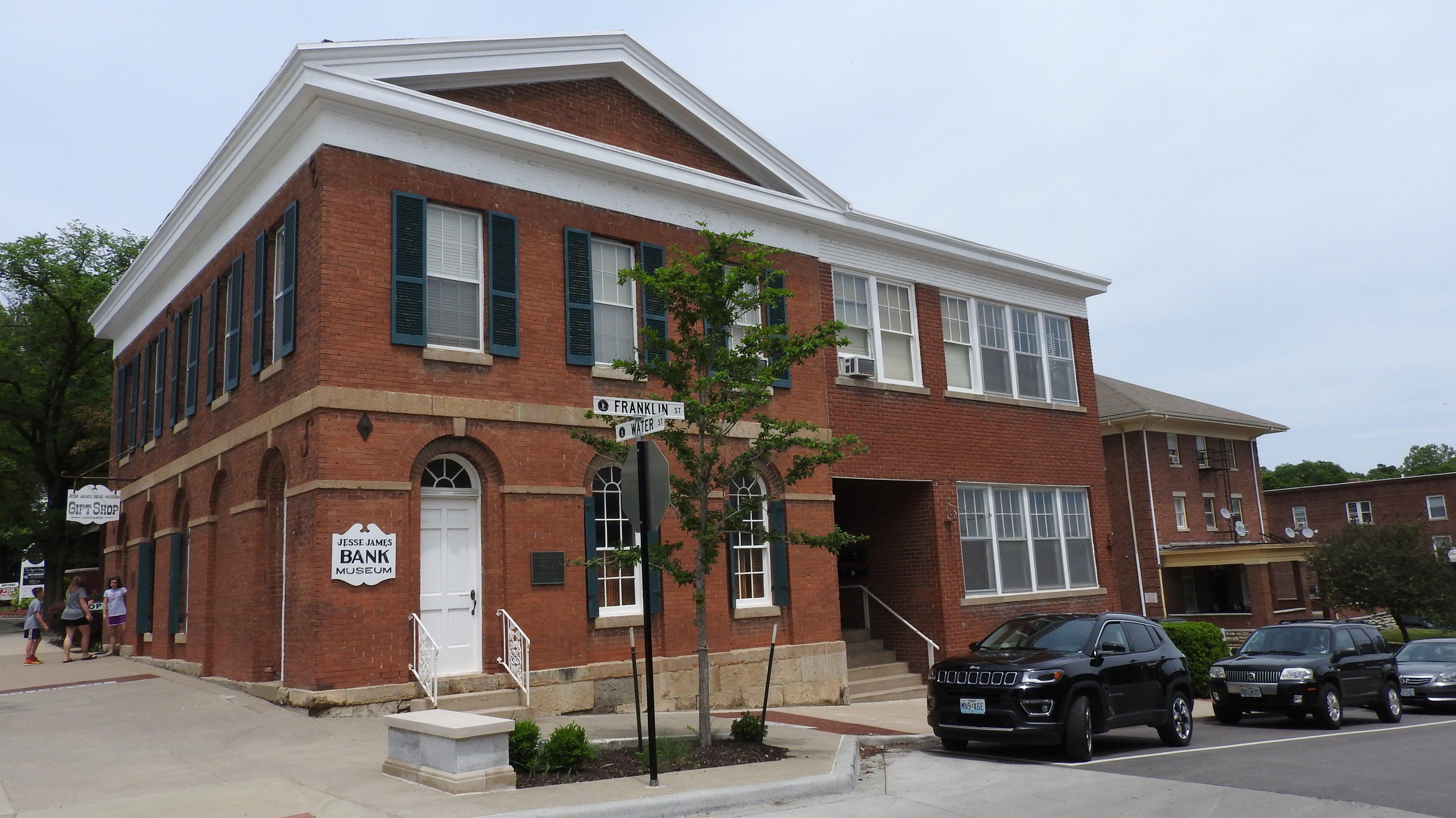 Jesse James Bank Museum