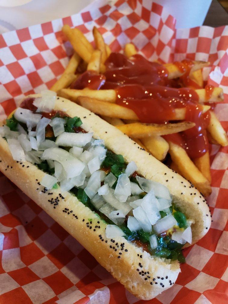 Skip’s Chicago Dogs