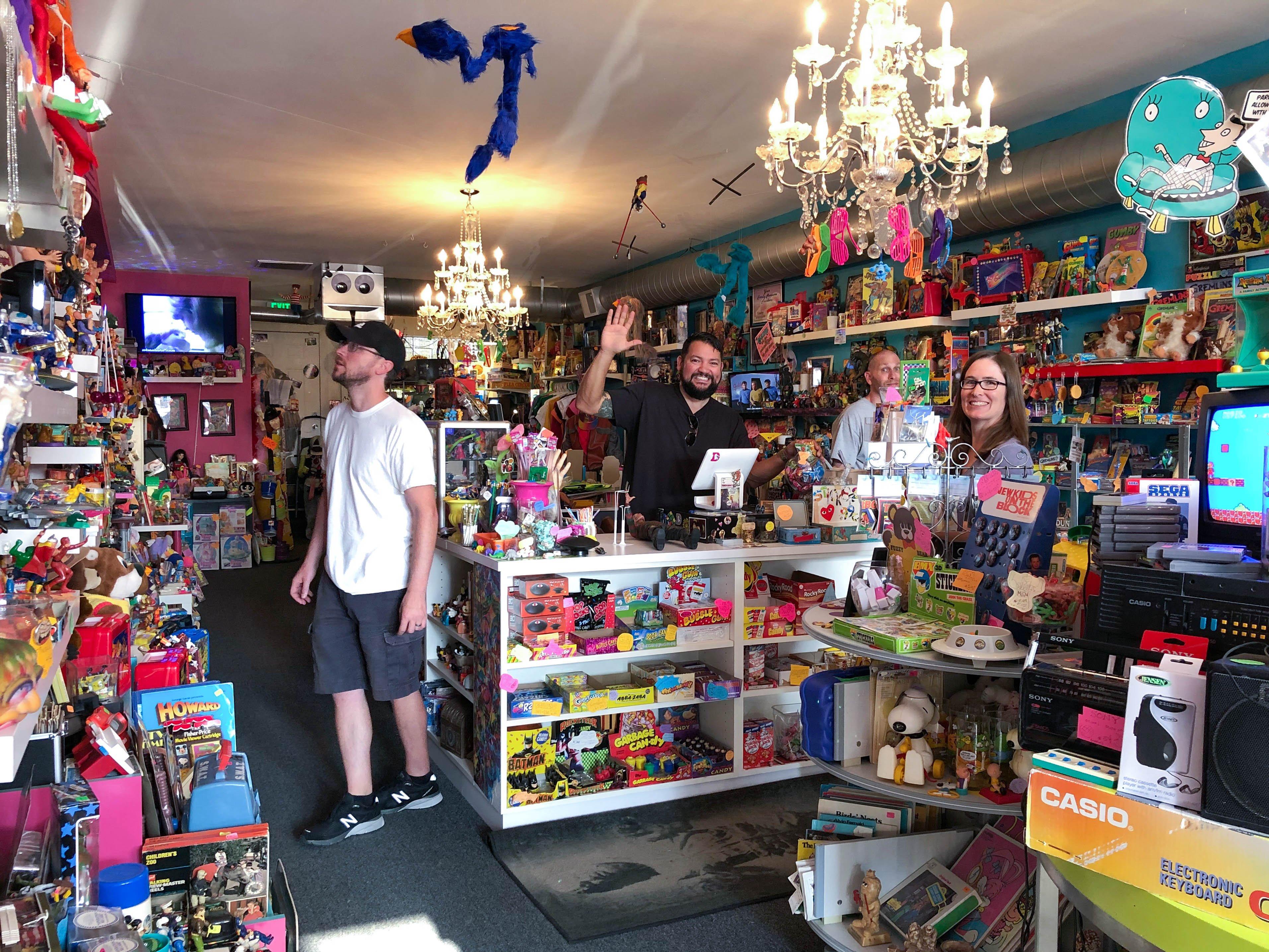 Fifty-Two 80's : A Totally Awesome Shop