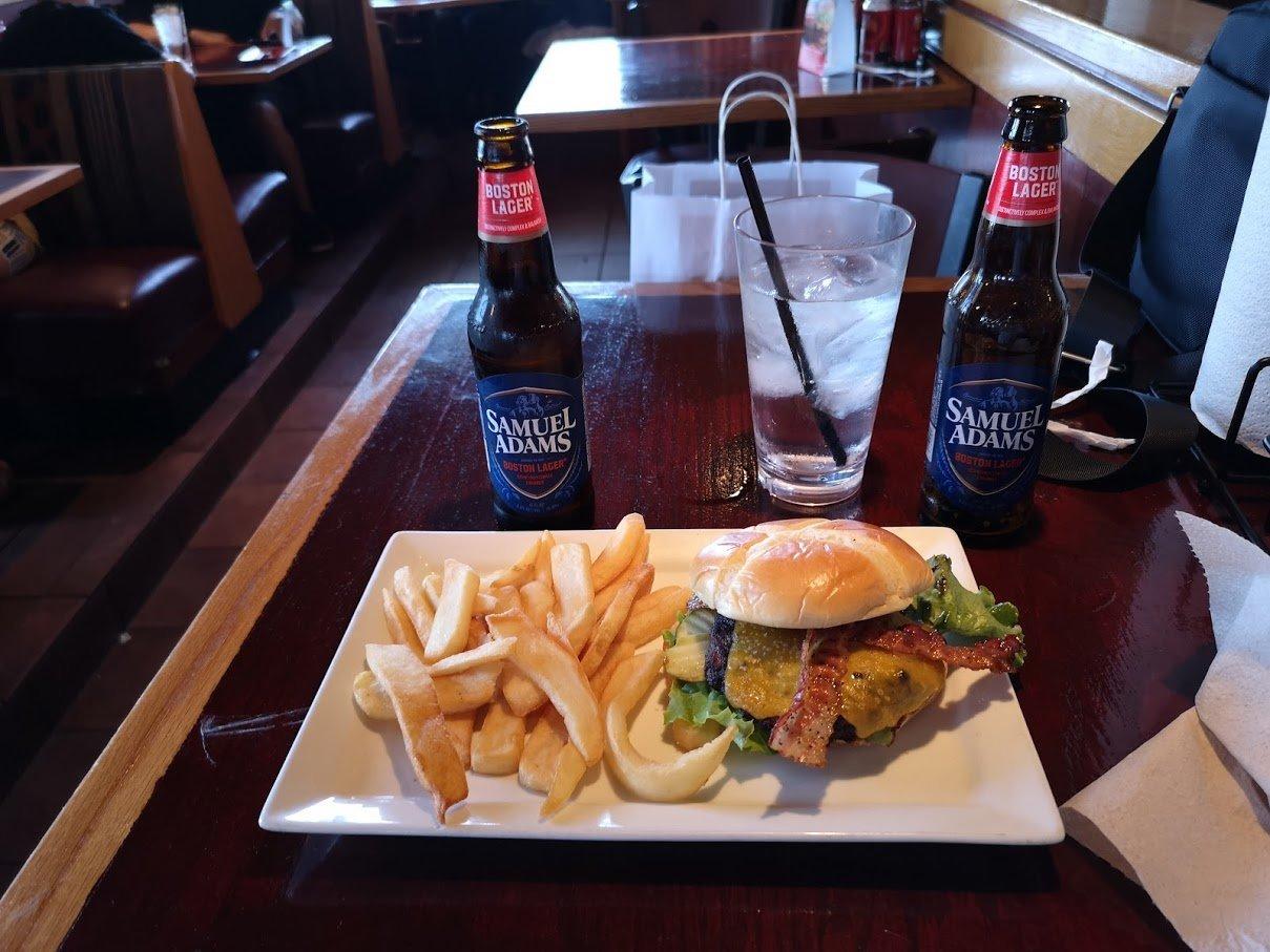 Red Robin Gourmet Burgers and Brews