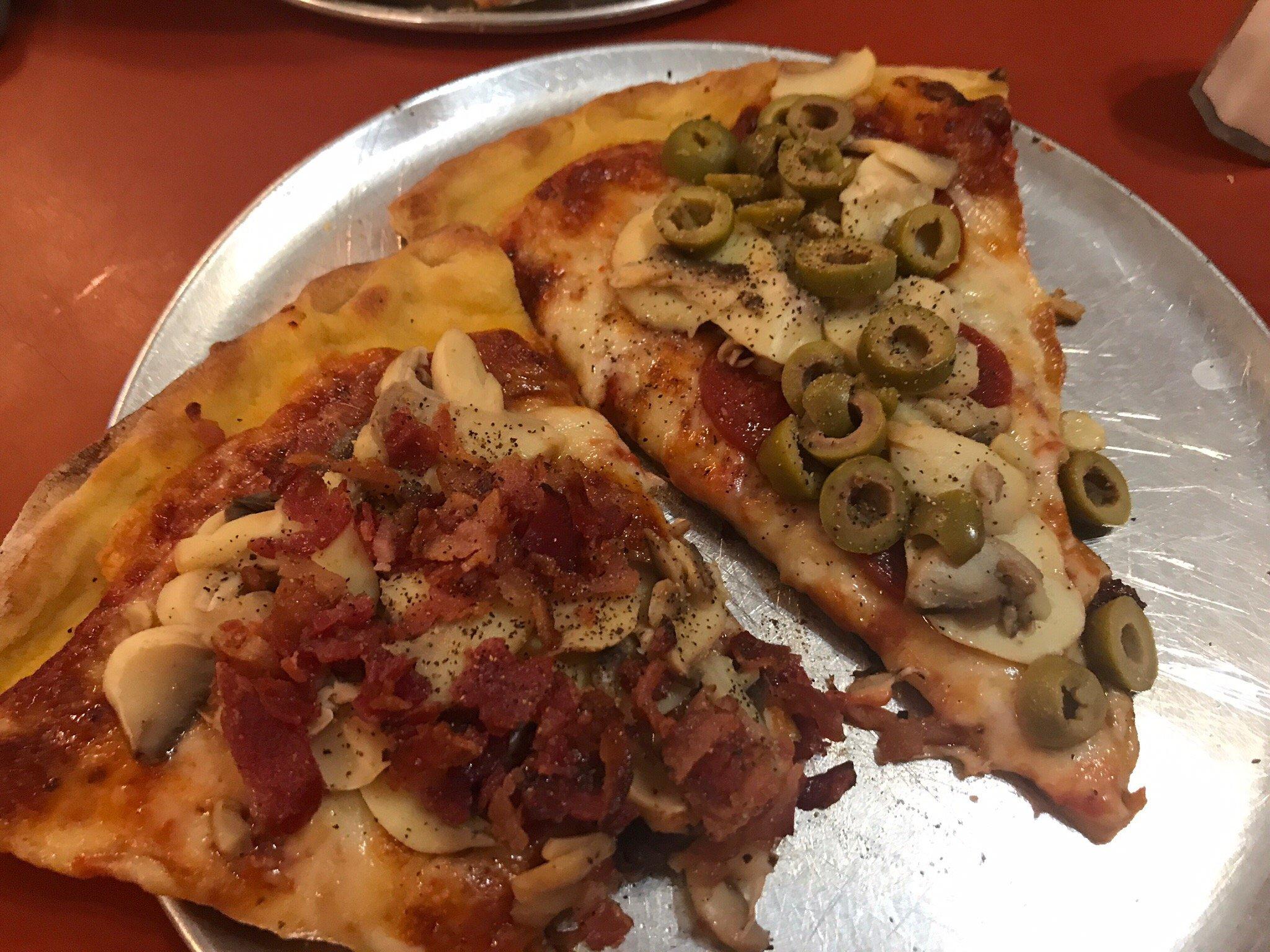 Mineo's Pizza