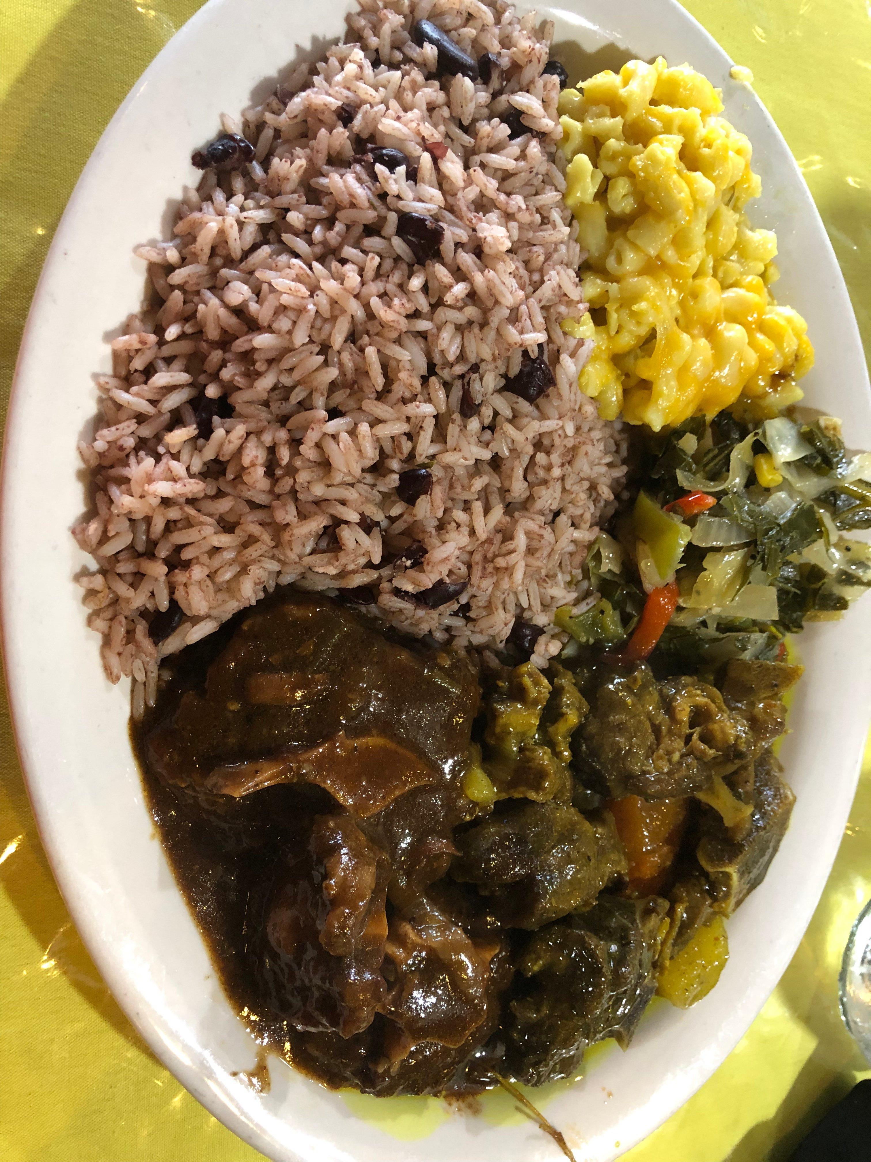 Mama's Caribbean Grill