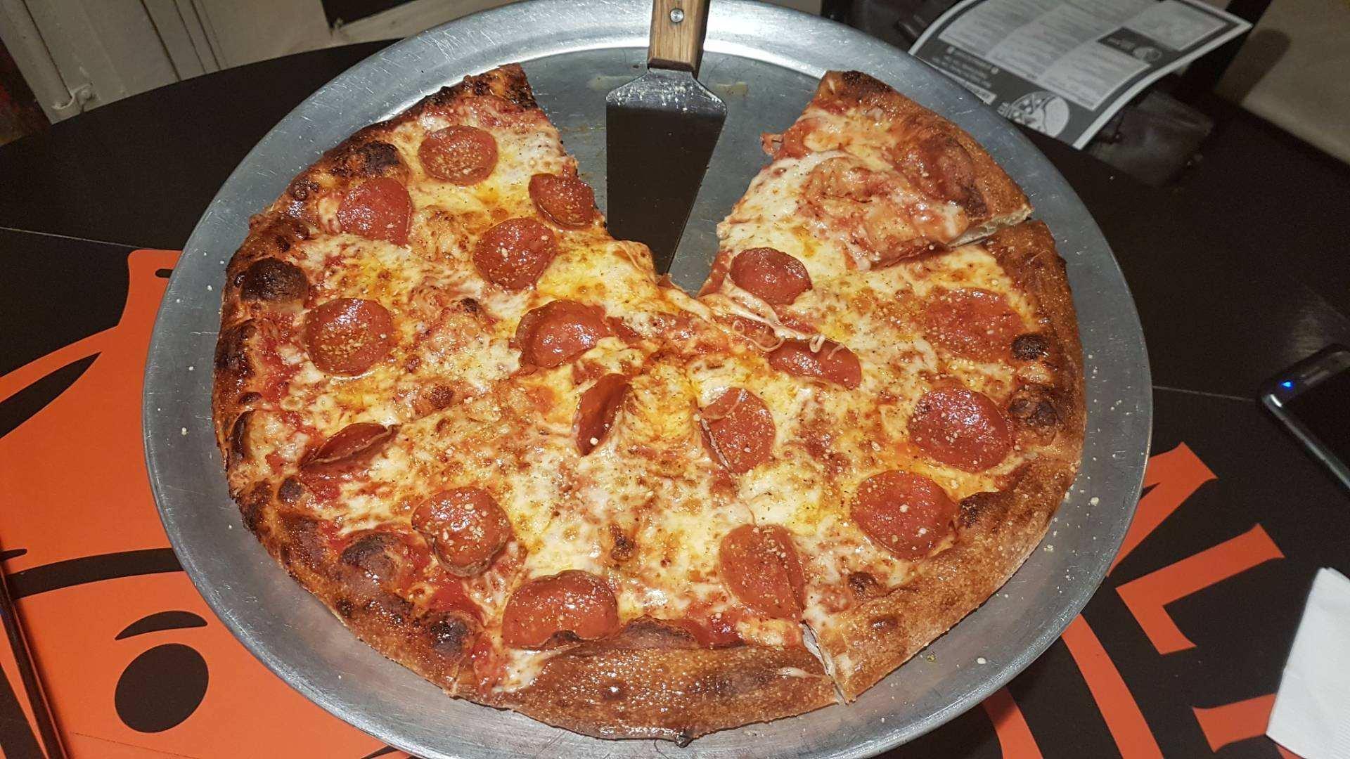 Cardinal Pizza