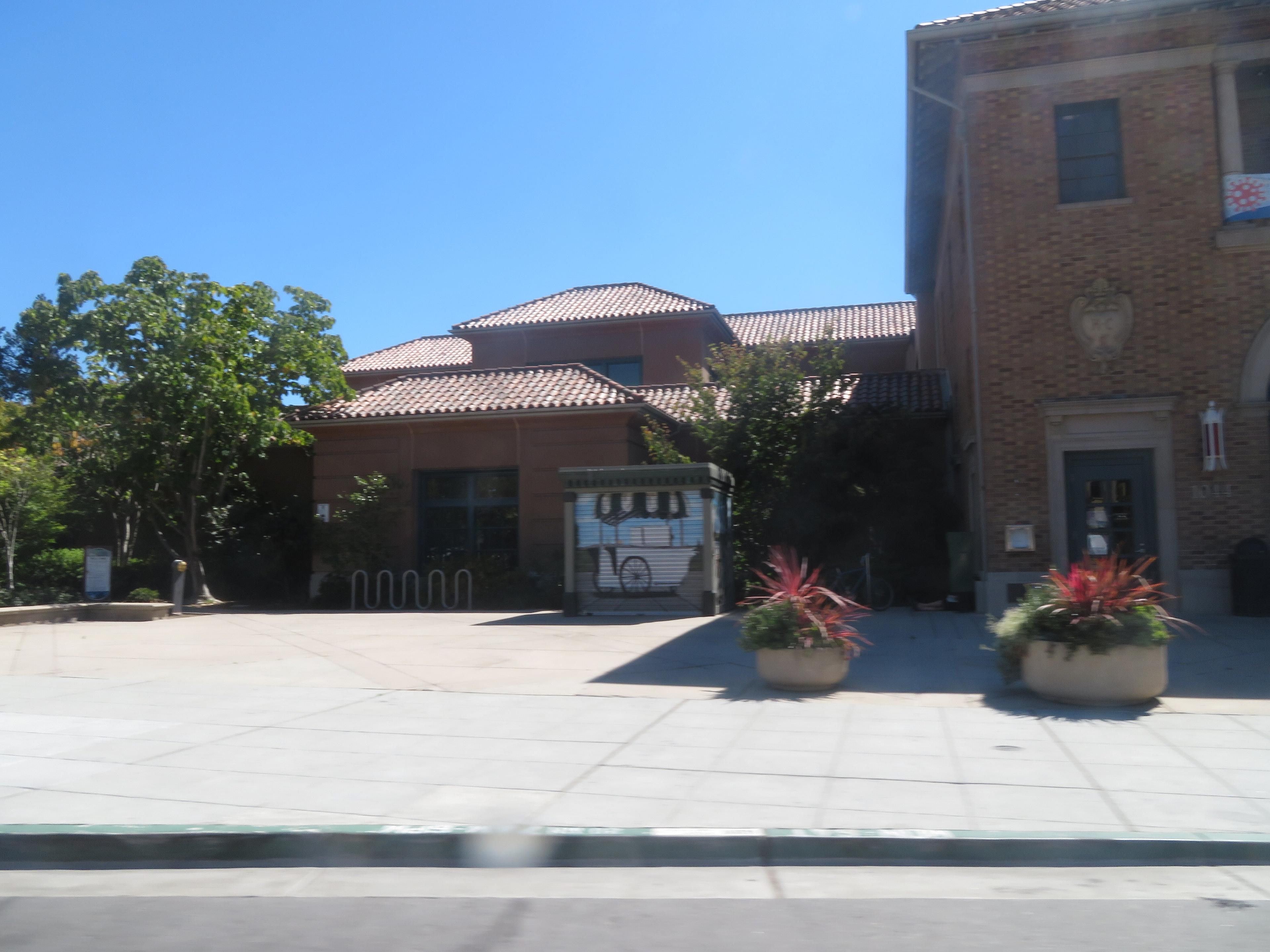 Redwood City Public Library