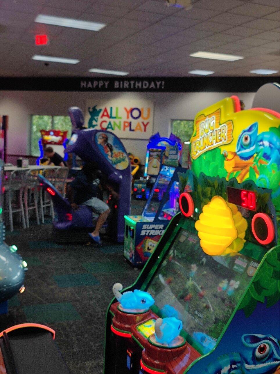 Chuck E Cheese's