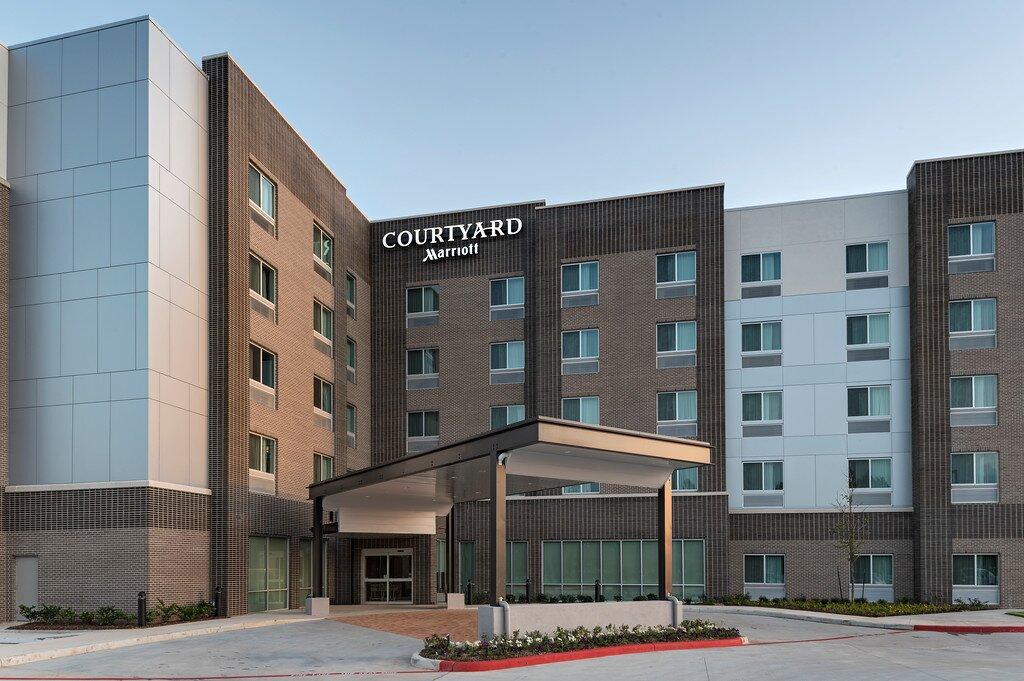 Courtyard By Marriott Houston Sugar Land/Lake Pointe