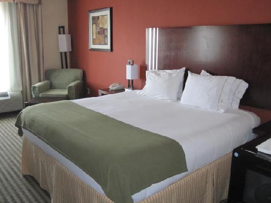 Holiday Inn Express & Suites Guthrie North Edmond, an IHG Hotel