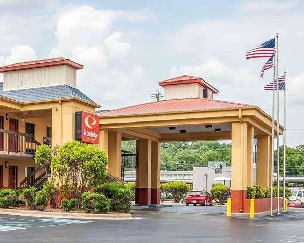 Econo Lodge Inn & Suites I-20, exit 73