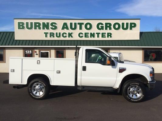 2010 Ford F350 Utility......4x4 with 34k miles!!