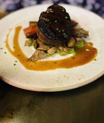 FILET MIGNON roasted carrots, mushroom confit, creamed kale, demi-glace