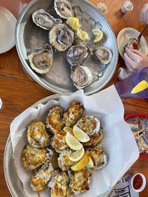 Raw oysters & Char-grilled oysters