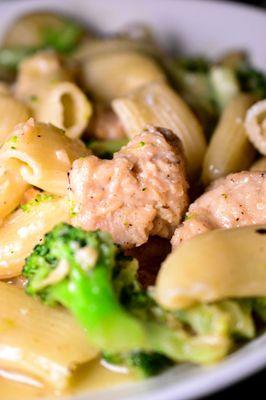 Chicken and Broccoli Ziti (garlicky)