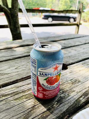 Fizzy~~~(This Has Got To Be The Tastiest San Pellegrino Drink So Far)