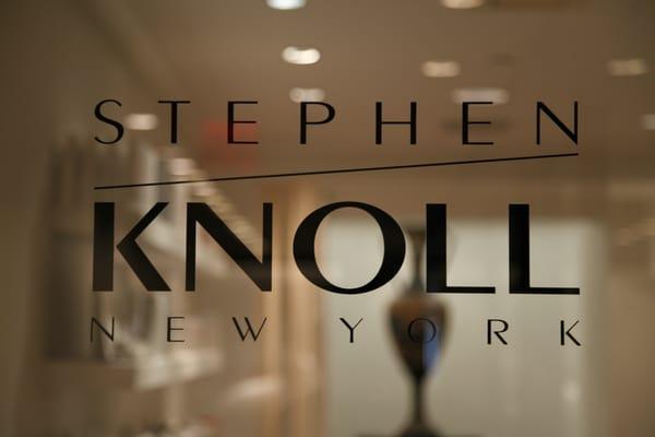 Stephen Knoll's luxurious 
Madison Avenue salon is a destination for those who demand the best