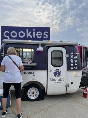 Viking Lakes Market on Tuesdays - lots of cute vendors!