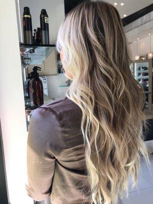 Hand-tied weft extensions look completely natural in our custom colors & create length, volume & dimension using the Invisible Bead method.